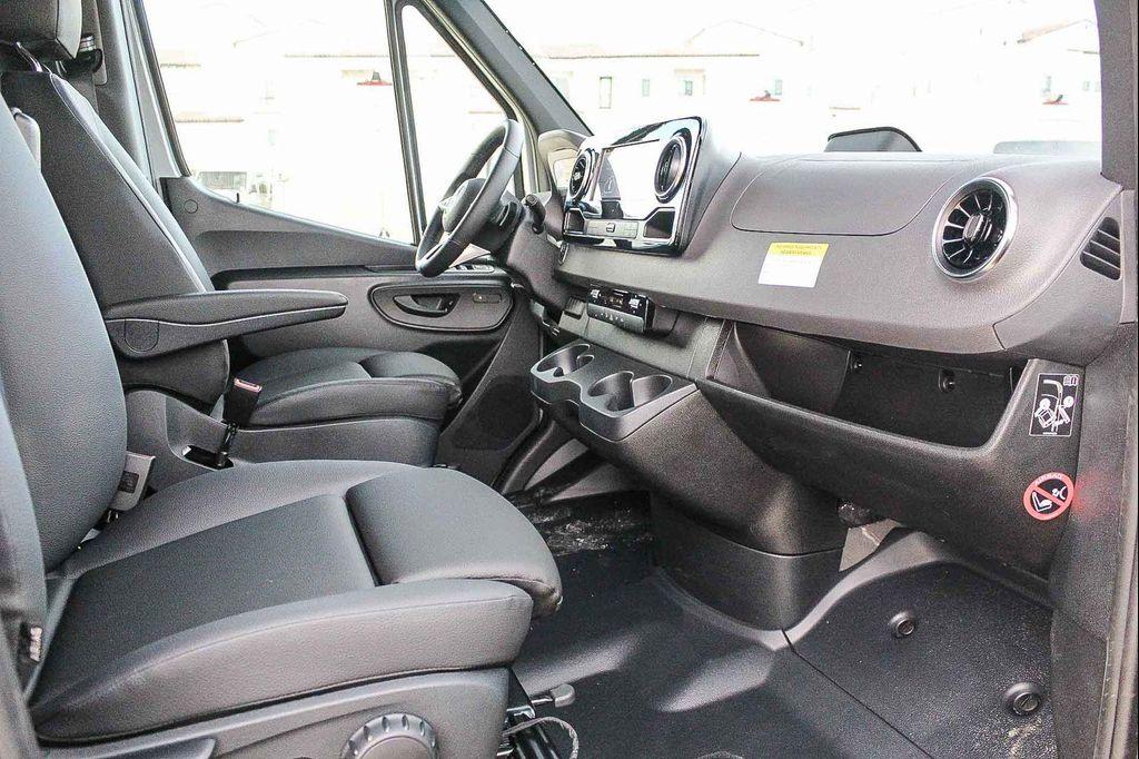 new 2025 Mercedes-Benz Sprinter 2500 car, priced at $74,372