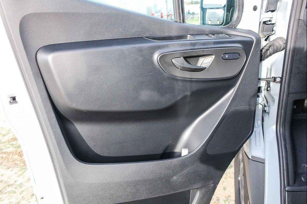 new 2025 Mercedes-Benz Sprinter 2500 car, priced at $74,372