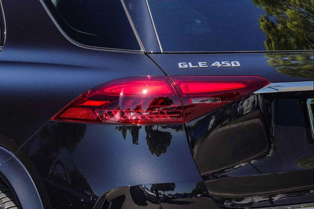 new 2026 Mercedes-Benz GLE 450 car, priced at $79,435