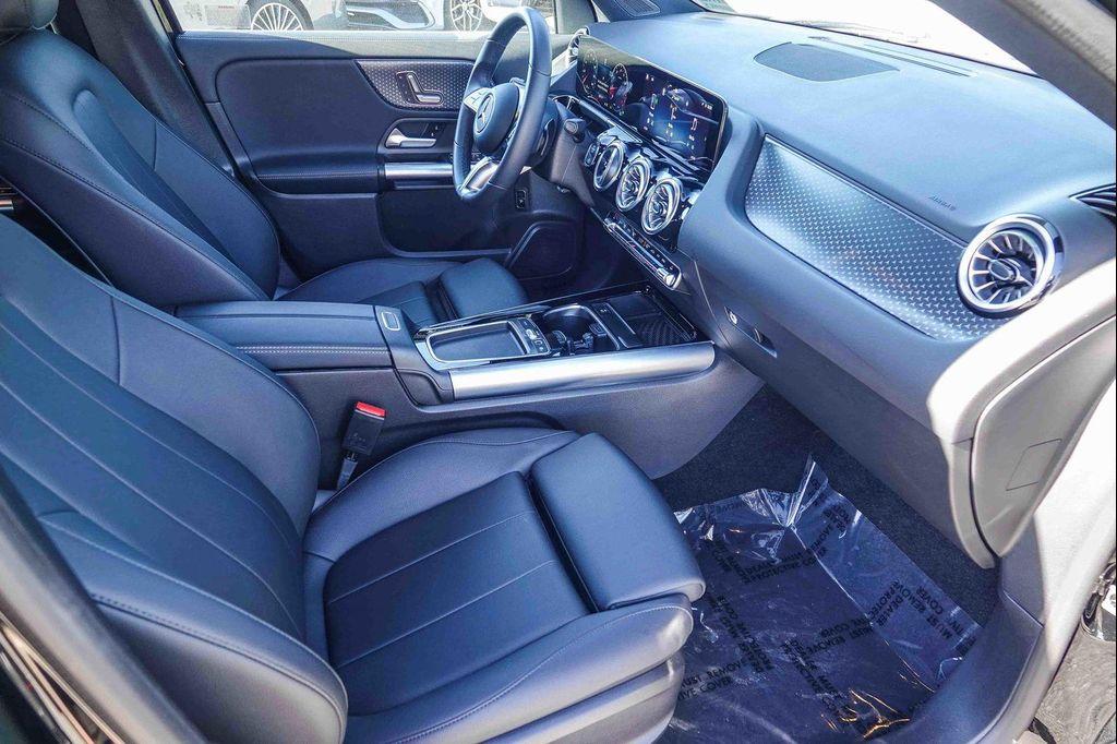used 2025 Mercedes-Benz GLA 250 car, priced at $39,996