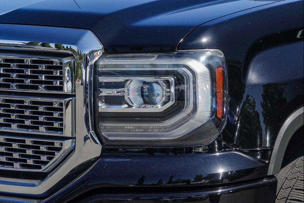 used 2018 GMC Sierra 1500 car, priced at $35,991