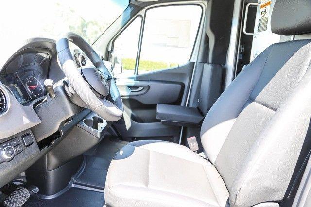 new 2025 Mercedes-Benz Sprinter 2500 car, priced at $68,597