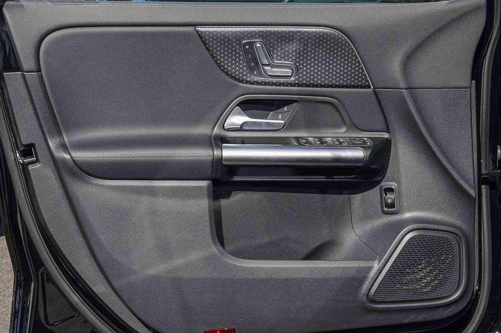 used 2025 Mercedes-Benz GLA 250 car, priced at $39,991