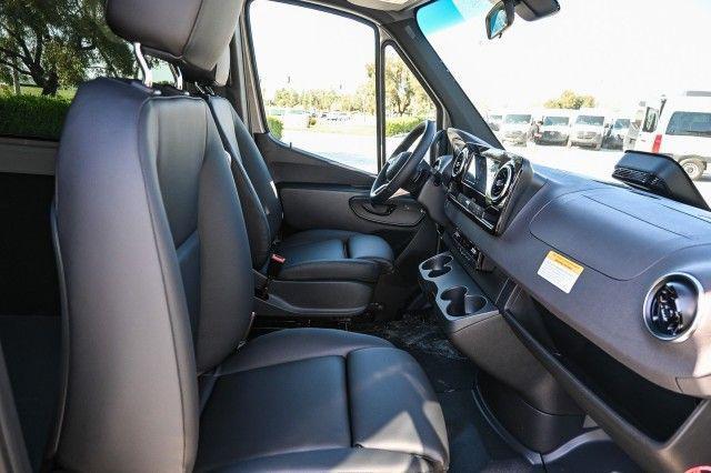 new 2025 Mercedes-Benz Sprinter 2500 car, priced at $75,064