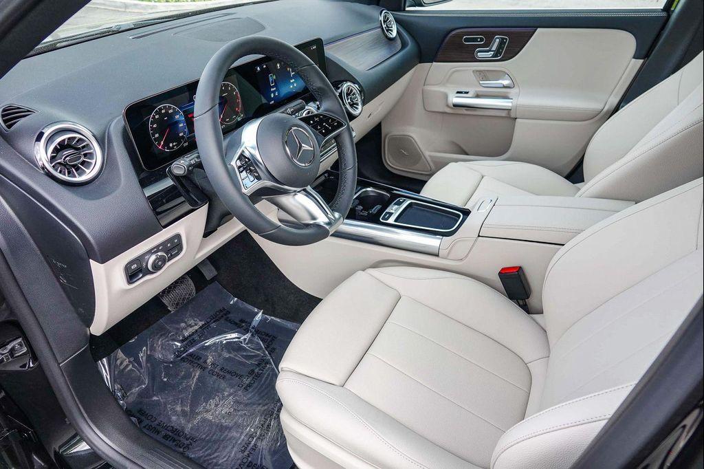 new 2026 Mercedes-Benz GLA 250 car, priced at $49,395
