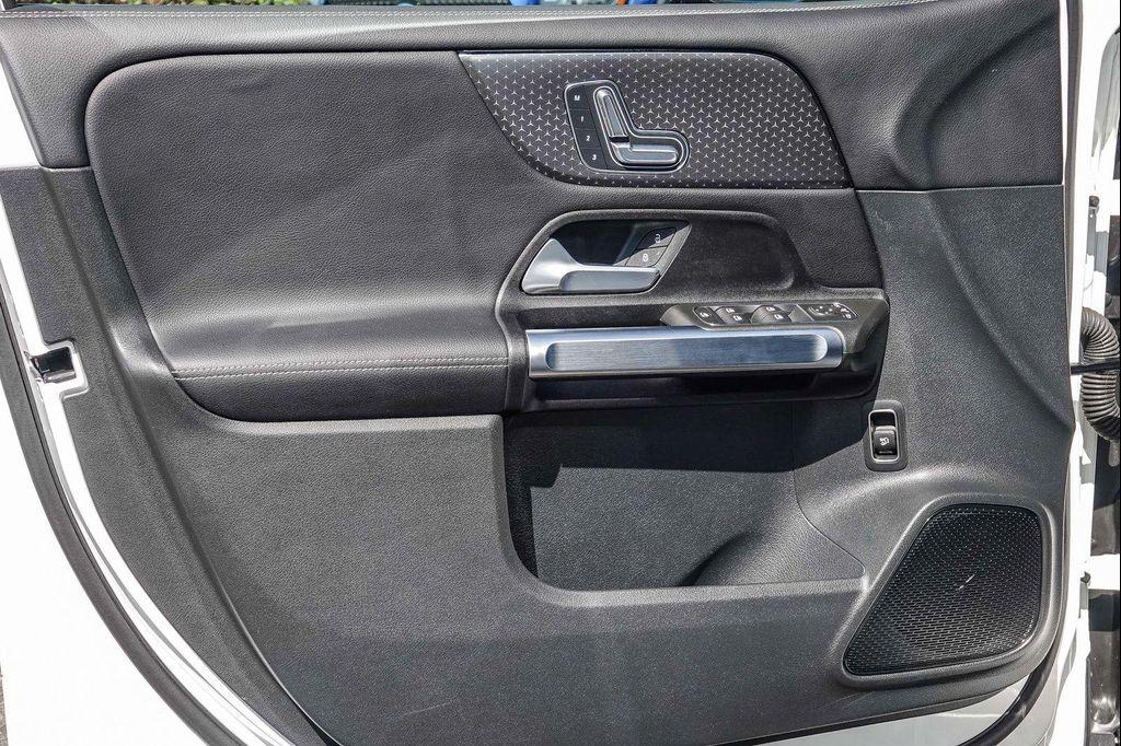 used 2026 Mercedes-Benz GLB 250 car, priced at $43,991
