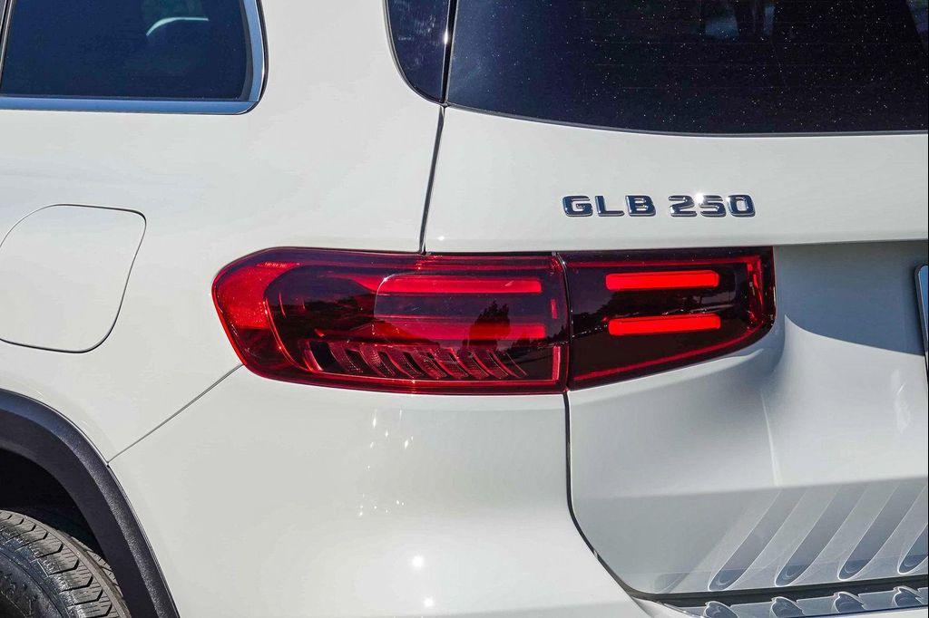 used 2026 Mercedes-Benz GLB 250 car, priced at $43,991