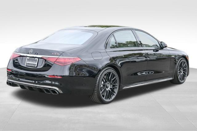 new 2025 Mercedes-Benz AMG S 63 E car, priced at $192,445