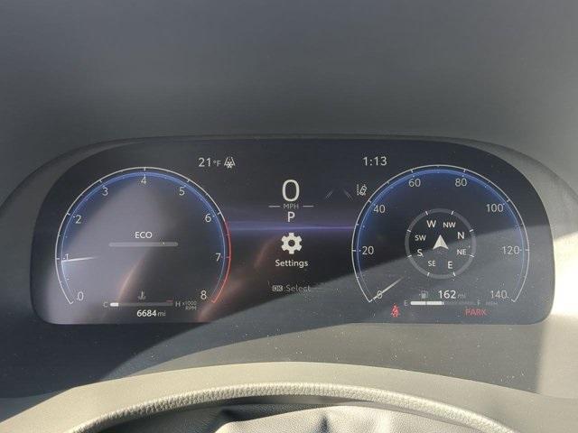 used 2025 Toyota Highlander car, priced at $51,900