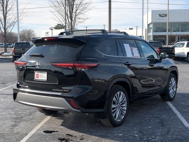 used 2025 Toyota Highlander car, priced at $51,900