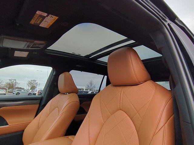 used 2025 Toyota Highlander car, priced at $56,998