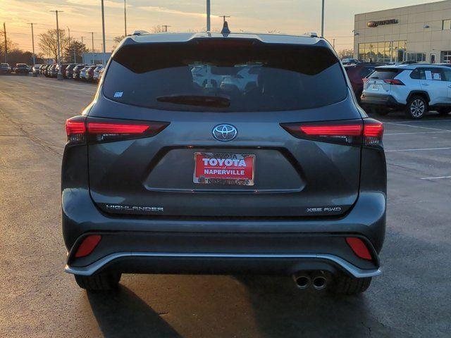 used 2024 Toyota Highlander car, priced at $43,916