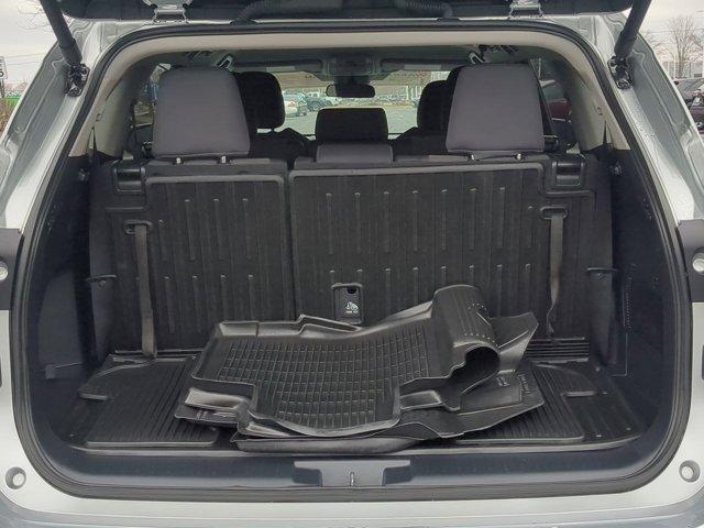 used 2024 Toyota Highlander car, priced at $37,900