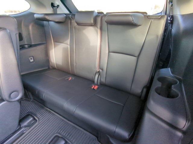 used 2024 Toyota Highlander car, priced at $41,870