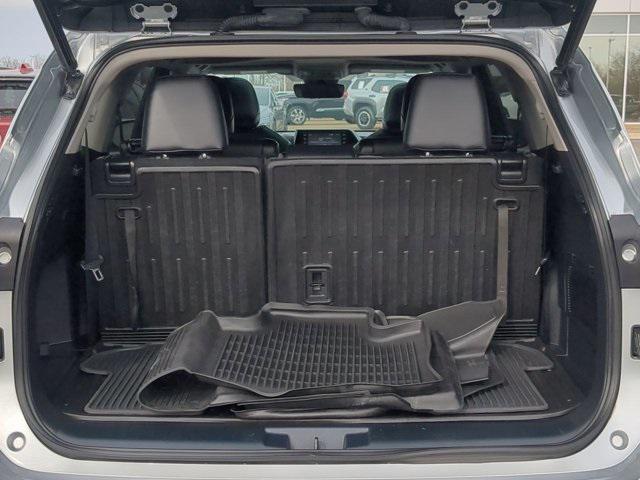 used 2021 Toyota Highlander car, priced at $34,500