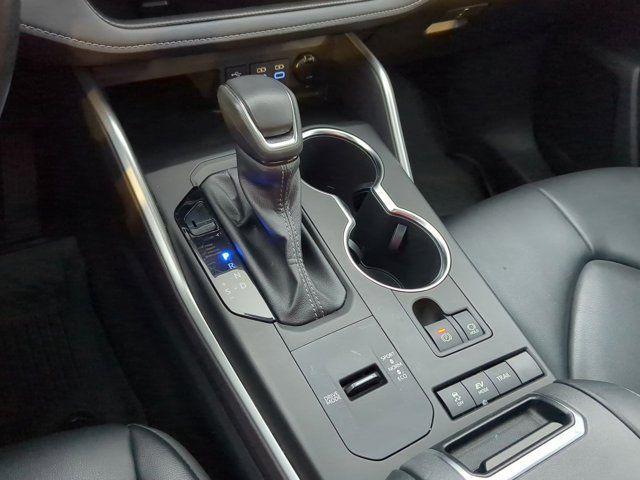 used 2022 Toyota Highlander Hybrid car, priced at $37,220