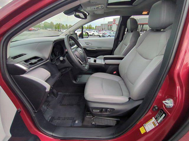 used 2025 Toyota Sienna car, priced at $50,038