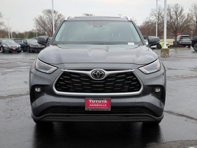 used 2023 Toyota Highlander car, priced at $40,274