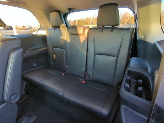 used 2025 Toyota Grand Highlander car, priced at $44,995