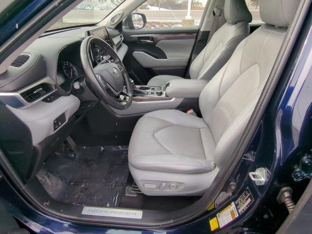used 2020 Toyota Highlander car, priced at $23,900