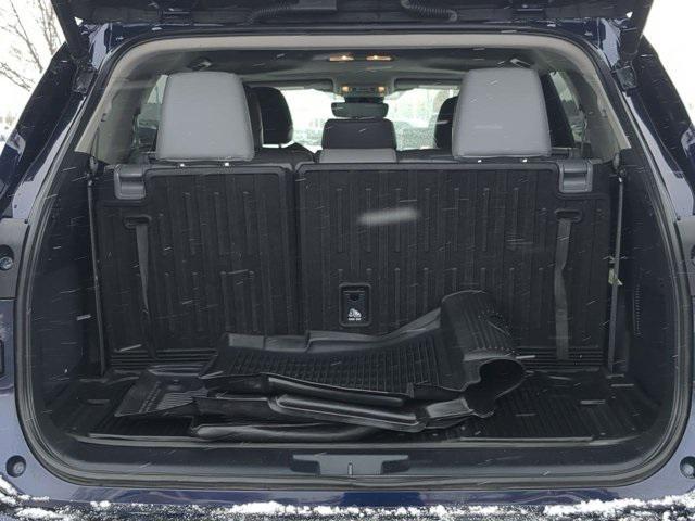 used 2020 Toyota Highlander car, priced at $23,900