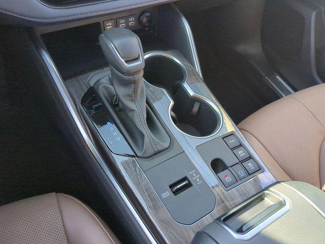 used 2025 Toyota Highlander Hybrid car, priced at $54,400