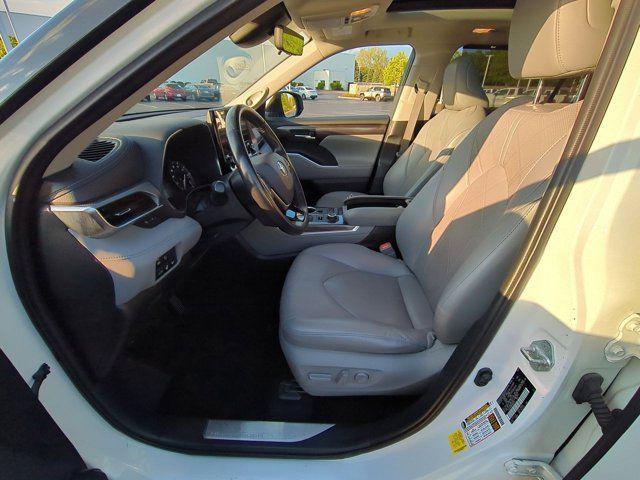 used 2021 Toyota Highlander car, priced at $34,725