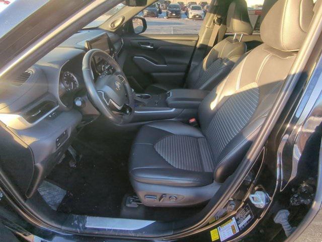 used 2023 Toyota Highlander car, priced at $35,344