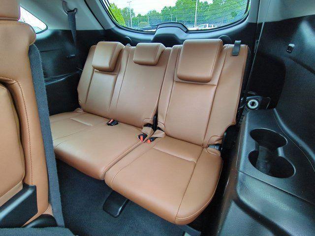 used 2019 Toyota Highlander car, priced at $25,595
