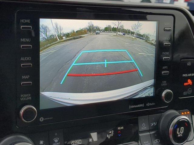 used 2022 Toyota Highlander car, priced at $35,059