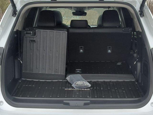 new 2024 Toyota Highlander car, priced at $51,908