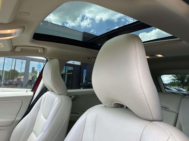 used 2015 Volvo XC60 car, priced at $10,582