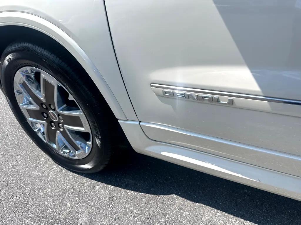 used 2012 GMC Acadia car, priced at $13,900