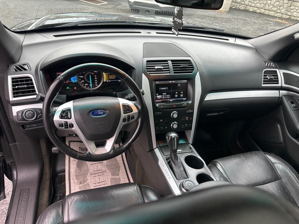 used 2013 Ford Explorer car, priced at $14,000