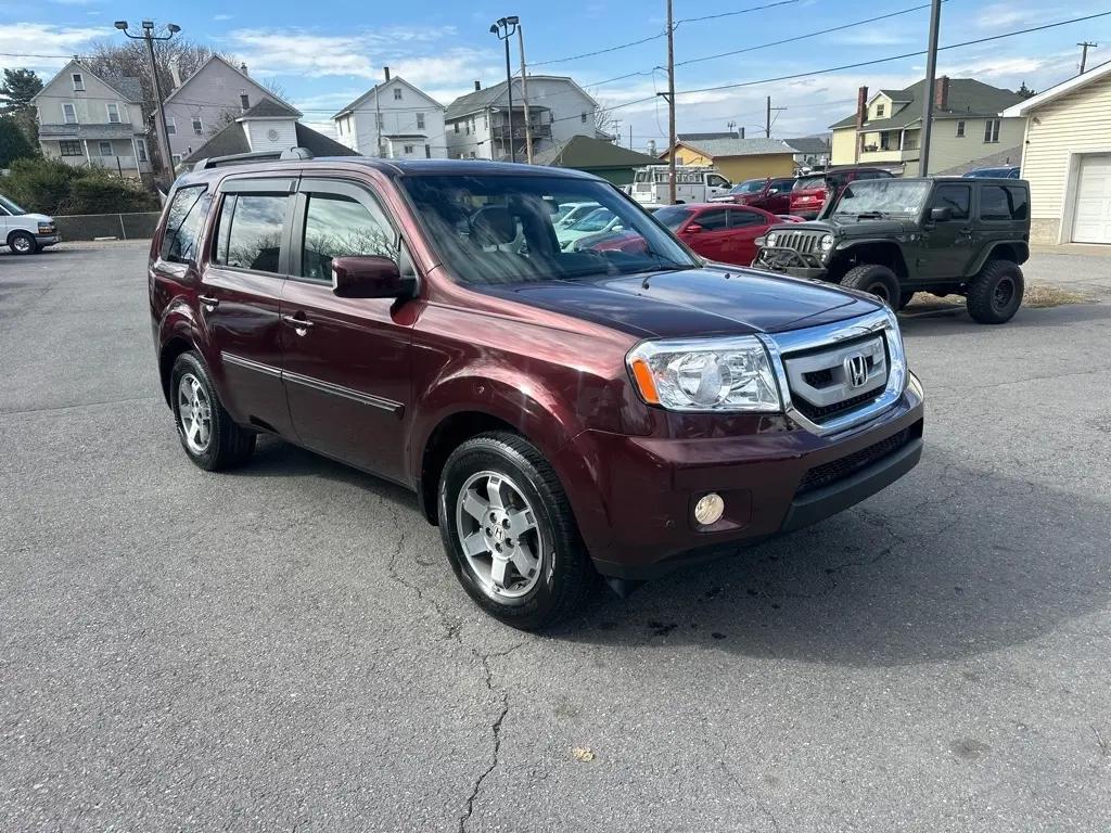 used 2009 Honda Pilot car, priced at $11,909