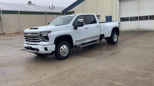 new 2026 Chevrolet Silverado 3500 car, priced at $85,490