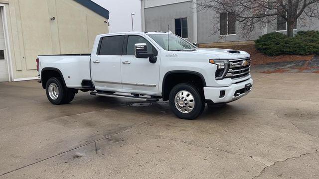 new 2026 Chevrolet Silverado 3500 car, priced at $85,490