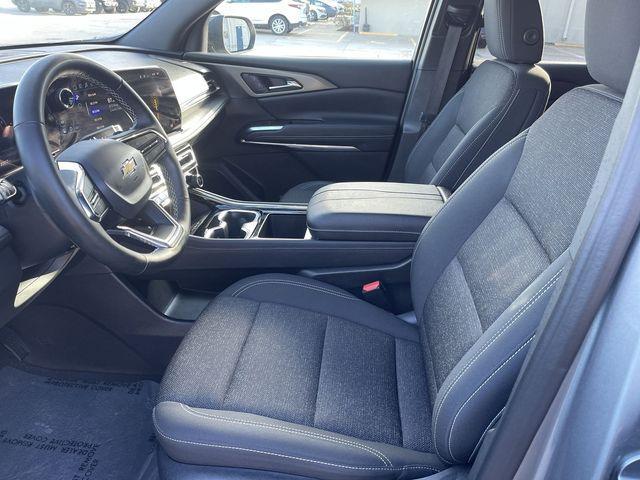 used 2025 Chevrolet Traverse car, priced at $36,195