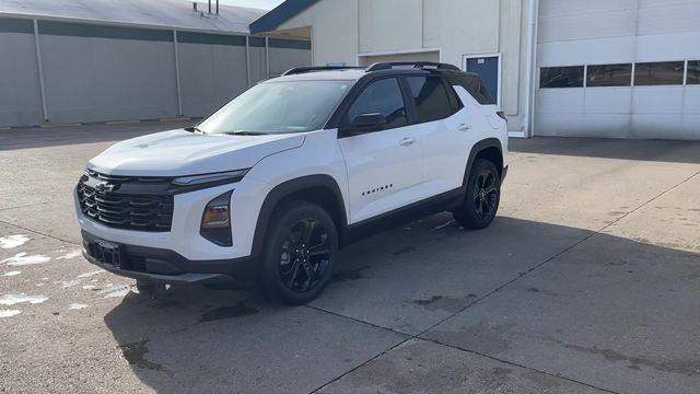 new 2026 Chevrolet Equinox car, priced at $31,990