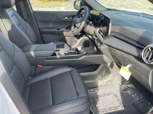 new 2026 Chevrolet Equinox car, priced at $31,990