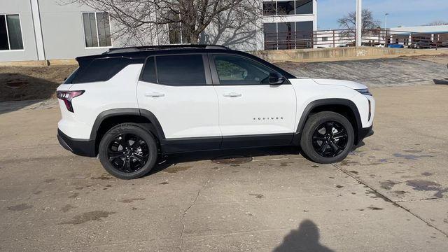new 2026 Chevrolet Equinox car, priced at $31,990