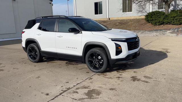 new 2026 Chevrolet Equinox car, priced at $31,990