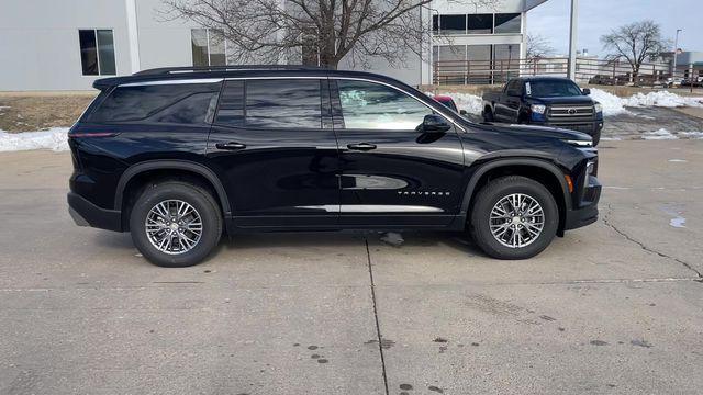new 2025 Chevrolet Traverse car, priced at $40,990