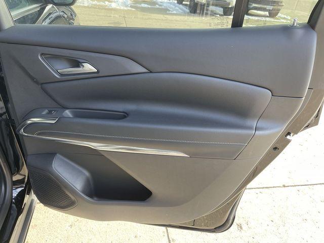 new 2025 Chevrolet Traverse car, priced at $40,990