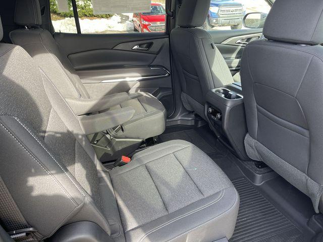 new 2025 Chevrolet Traverse car, priced at $40,990