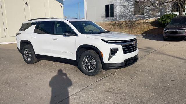 new 2026 Chevrolet Traverse car, priced at $43,639