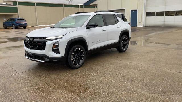 new 2026 Chevrolet Equinox car, priced at $33,990