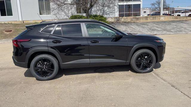 new 2026 Chevrolet Trax car, priced at $25,885