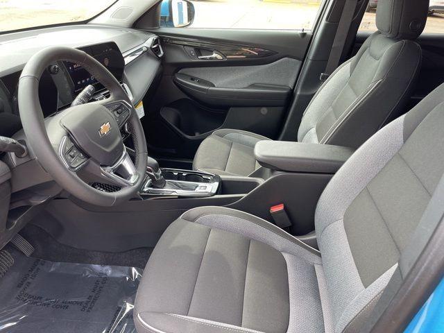 new 2025 Chevrolet TrailBlazer car, priced at $26,865