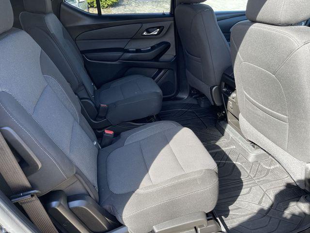 used 2023 Chevrolet Traverse car, priced at $28,588